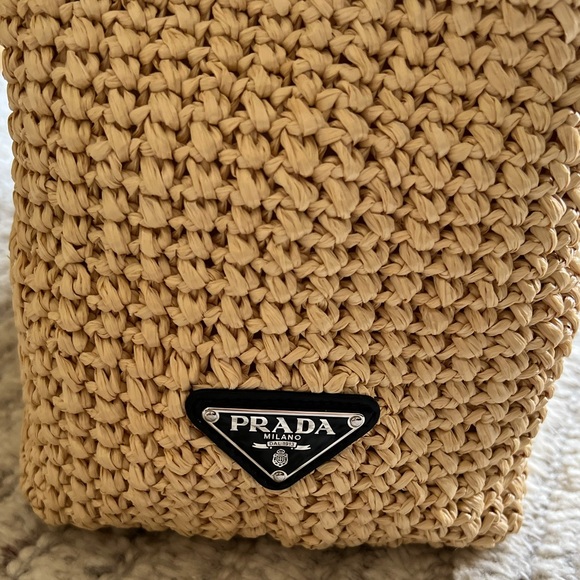 🖤NWT Prada Raffia Large Tote 2022 - Picture 4 of 5